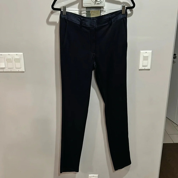 Theory Boyfriend Double Sateen Slim Pant in Navy - Picture 2 of 9